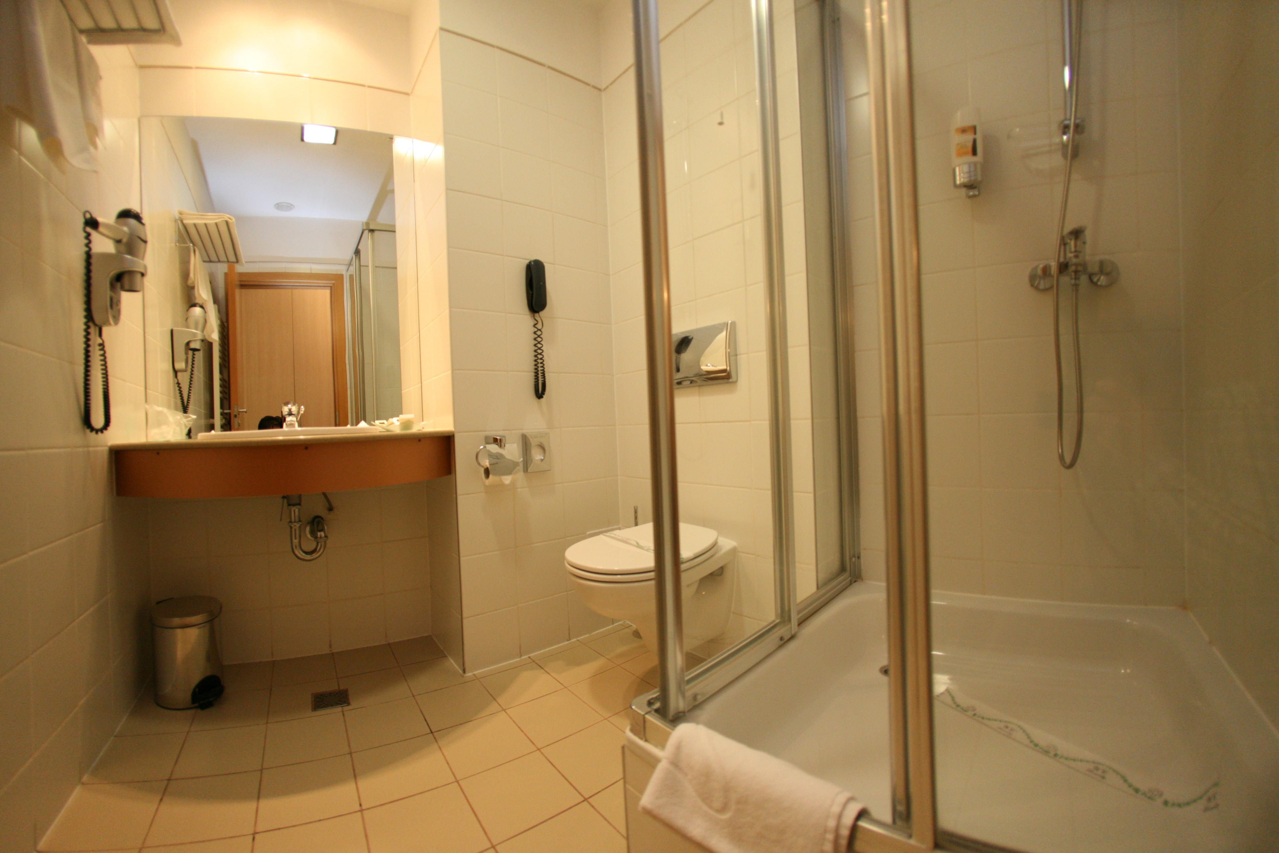 Savoy Hotel 4*