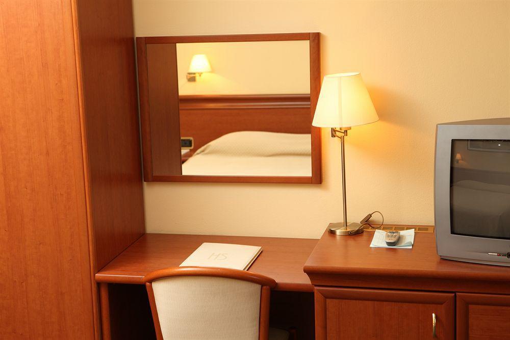 Savoy Hotel 4*