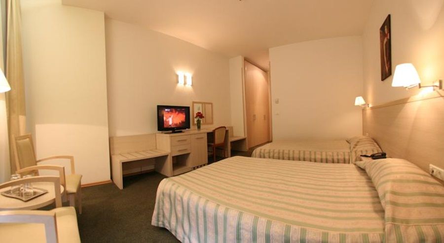 Savoy Hotel 4*
